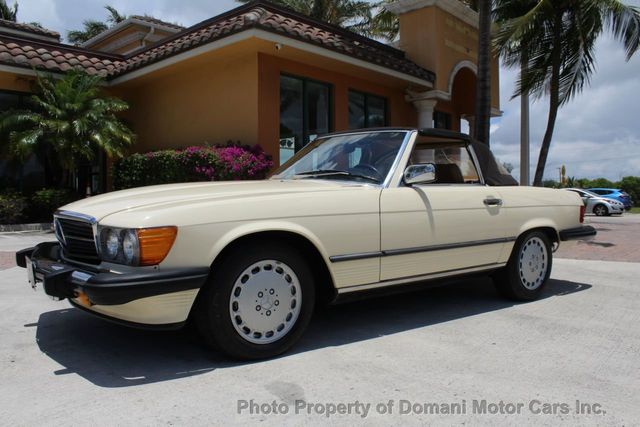 1987 Mercedes-Benz 560 Beautiful Example of a 107 and has Hardtop as well - 18945318 - 37