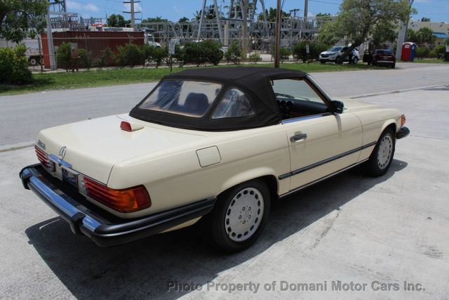 1987 Mercedes-Benz 560 Beautiful Example of a 107 and has Hardtop as well - 18945318 - 48