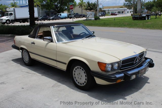 1987 Mercedes-Benz 560 Beautiful Example of a 107 and has Hardtop as well - 18945318 - 51