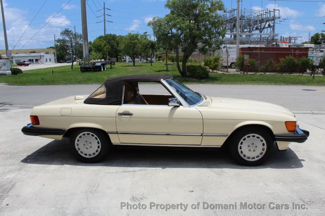 1987 Mercedes-Benz 560 Beautiful Example of a 107 and has Hardtop as well - 18945318 - 53