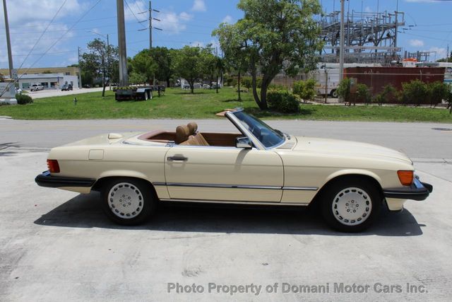 1987 Mercedes-Benz 560 Beautiful Example of a 107 and has Hardtop as well - 18945318 - 60