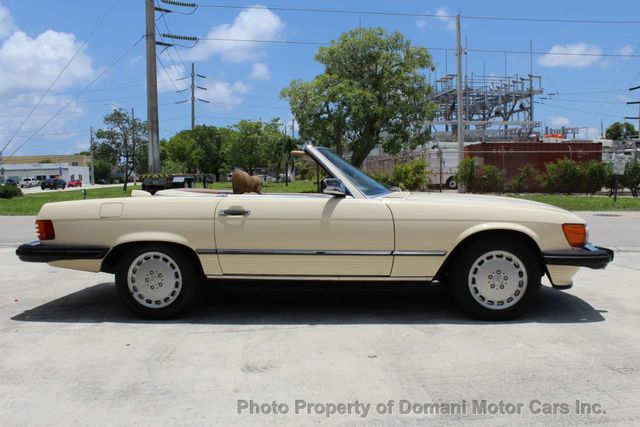 1987 Mercedes-Benz 560 Beautiful Example of a 107 and has Hardtop as well - 18945318 - 61