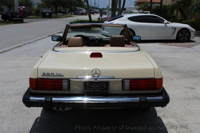 1987 Mercedes-Benz 560 Beautiful Example of a 107 and has Hardtop as well - 18945318 - 64