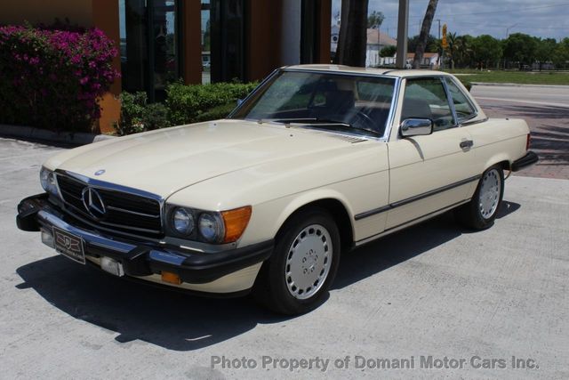 1987 Mercedes-Benz 560 Beautiful Example of a 107 and has Hardtop as well - 18945318 - 6