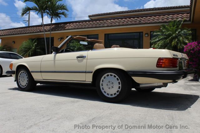 1987 Mercedes-Benz 560 Beautiful Example of a 107 and has Hardtop as well - 18945318 - 69
