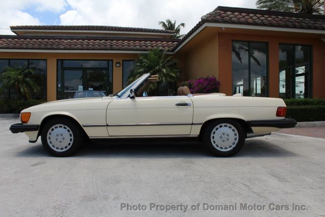 1987 Mercedes-Benz 560 Beautiful Example of a 107 and has Hardtop as well - 18945318 - 70