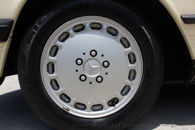 1987 Mercedes-Benz 560 Beautiful Example of a 107 and has Hardtop as well - 18945318 - 76