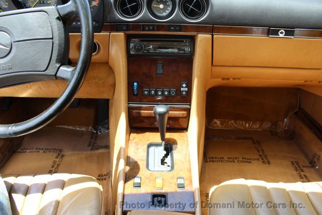1987 Mercedes-Benz 560 Beautiful Example of a 107 and has Hardtop as well - 18945318 - 83