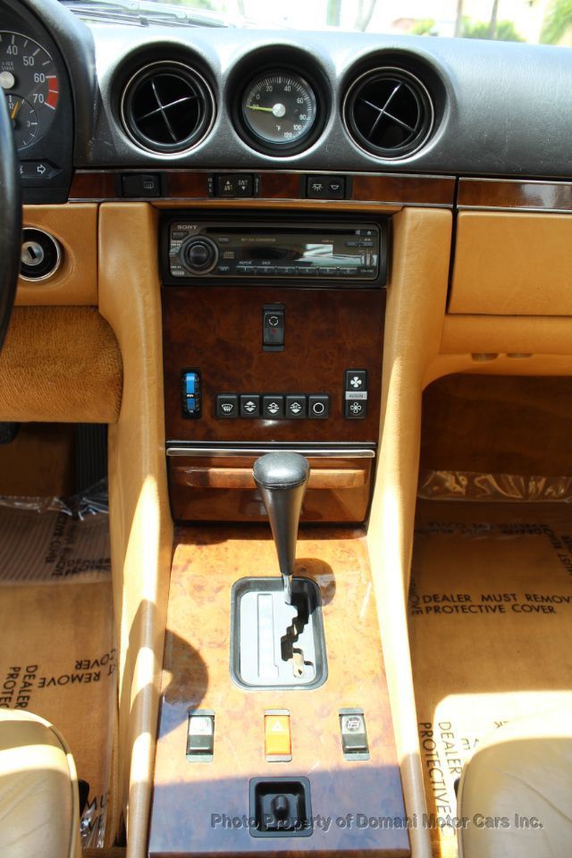 1987 Mercedes-Benz 560 Beautiful Example of a 107 and has Hardtop as well - 18945318 - 84