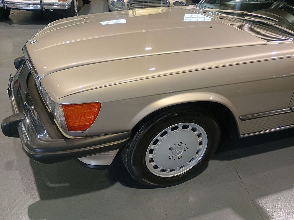 1987 Mercedes-Benz 560 SL 1 Owner Clean Carfax - 22969904 - 15