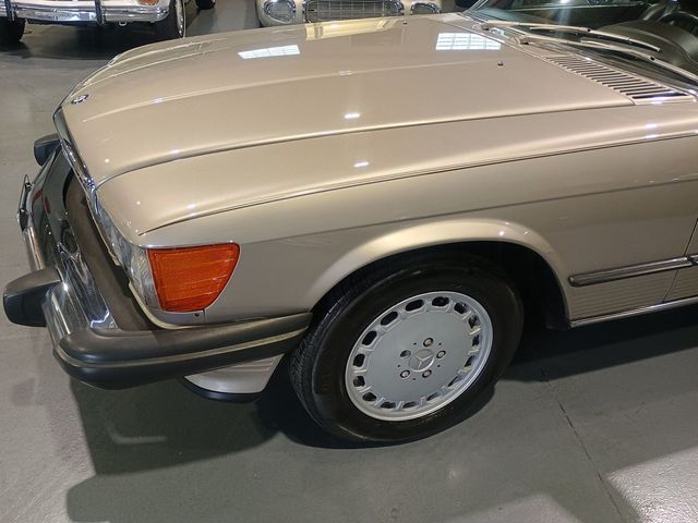1987 Mercedes-Benz 560 SL 1 Owner Clean Carfax - 22969904 - 15