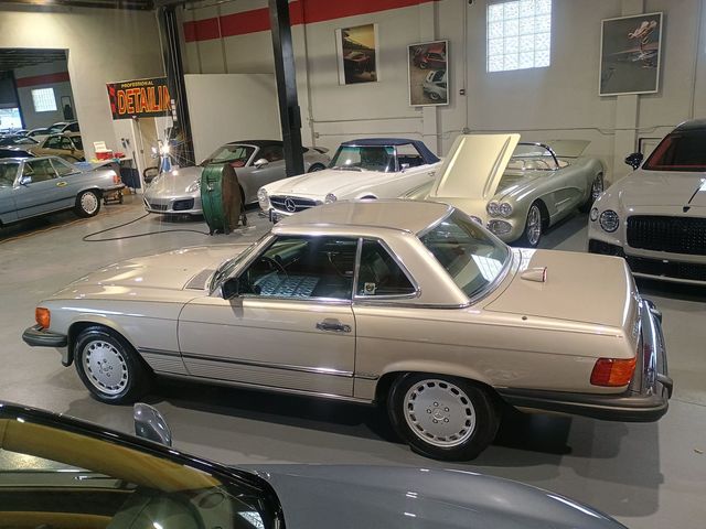 1987 Mercedes-Benz 560 SL 1 Owner Clean Carfax - 22969904 - 1