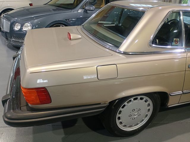 1987 Mercedes-Benz 560 SL 1 Owner Clean Carfax - 22969904 - 21