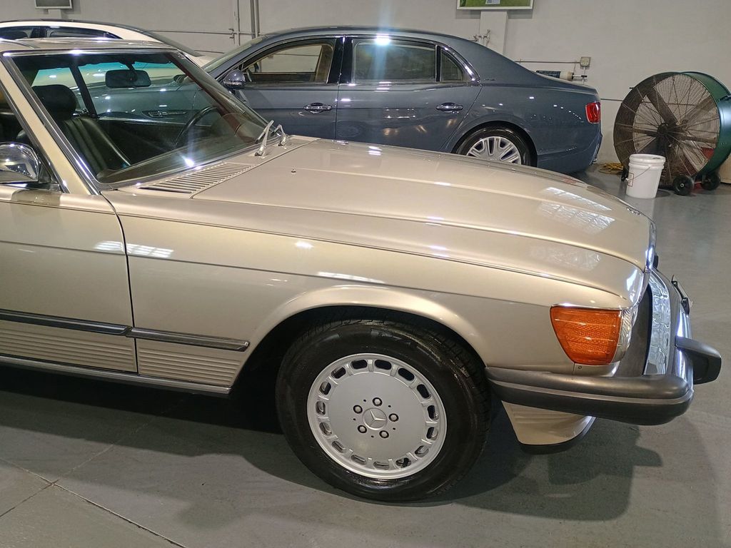 1987 Mercedes-Benz 560 SL 1 Owner Clean Carfax - 22969904 - 23