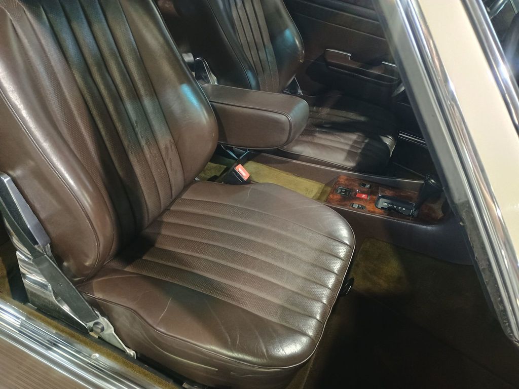 1987 Mercedes-Benz 560 SL 1 Owner Clean Carfax - 22969904 - 45