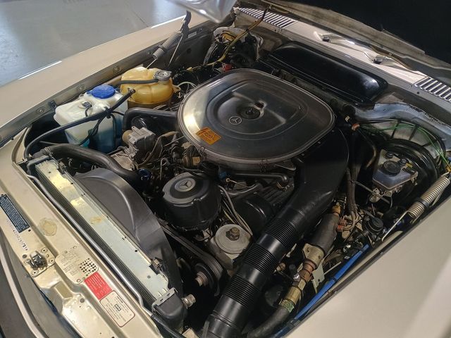 1987 Mercedes-Benz 560 SL 1 Owner Clean Carfax - 22969904 - 51