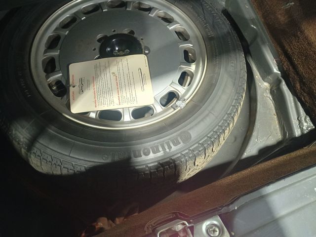 1987 Mercedes-Benz 560 SL 1 Owner Clean Carfax - 22969904 - 56