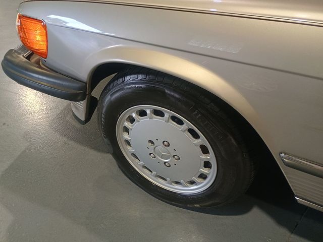 1987 Mercedes-Benz 560 SL 1 Owner Clean Carfax - 22969904 - 57
