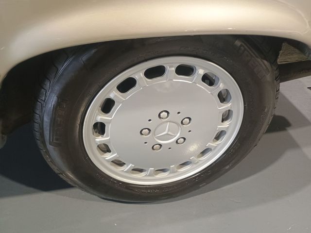 1987 Mercedes-Benz 560 SL 1 Owner Clean Carfax - 22969904 - 79