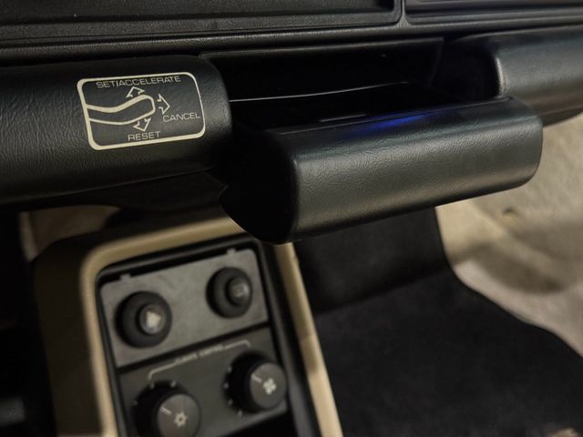 1987 Porsche 911 1987 PORSCHE 911 TARGA CARRERA - 22963953 - 45