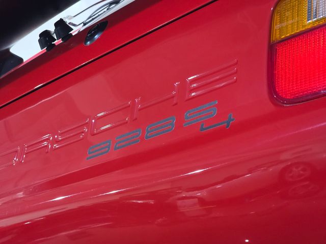 1987 Porsche 928 S4 - 23065153 - 20
