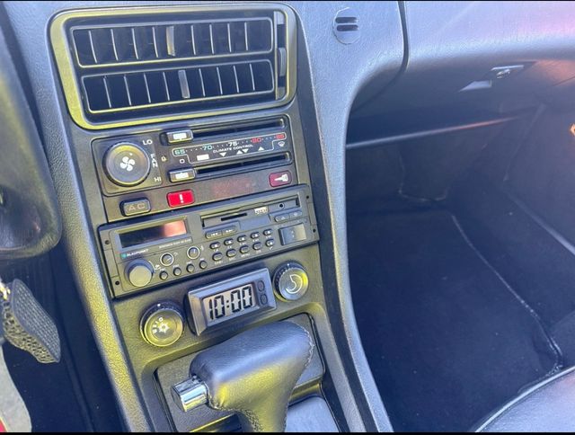 1987 Porsche 928 S4 - SUNROOF - LEATHER - CLEAN CARFAX - 23098904 - 5