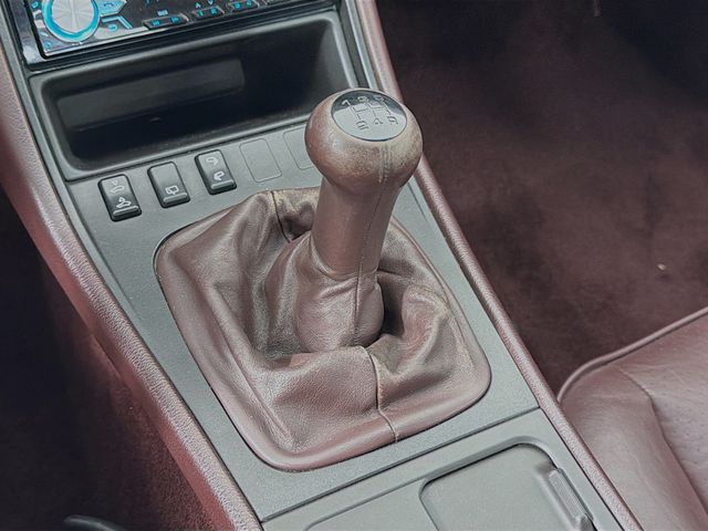 1987 Porsche 944 Base Trim - 23024821 - 19