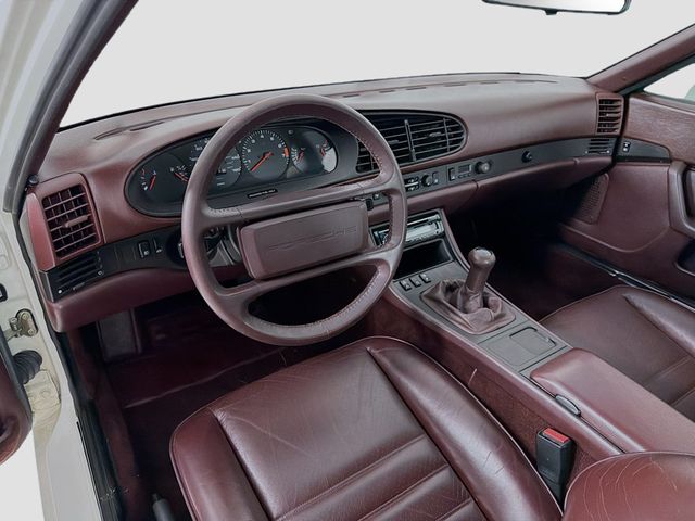 1987 Porsche 944 Base Trim - 23024821 - 3