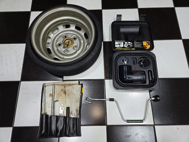 1987 Porsche 944 S 2dr Hatchback - 22940461 - 8