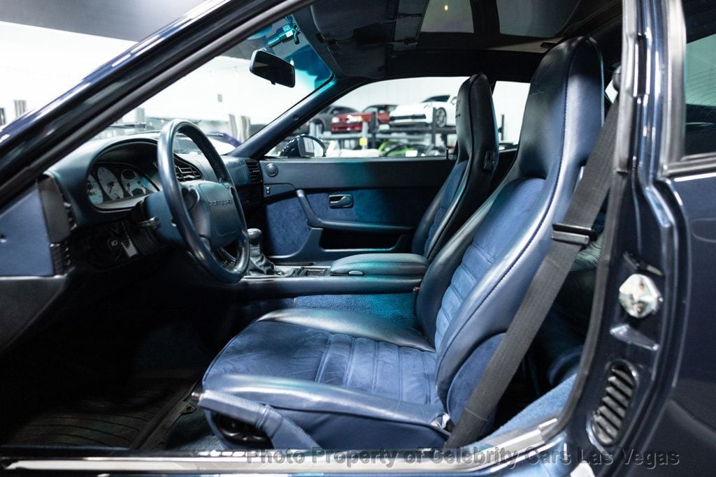 1987 Porsche 944 photo 18