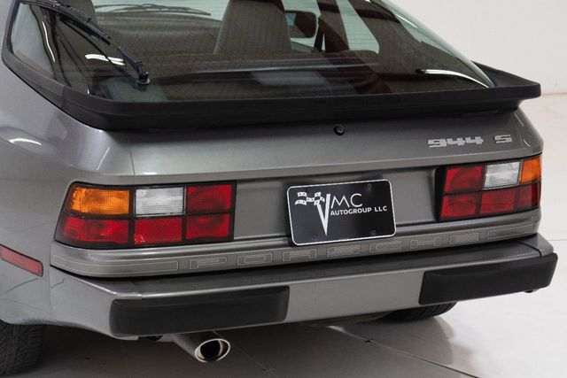 1987 Porsche 944 S  - 22109213 - 26