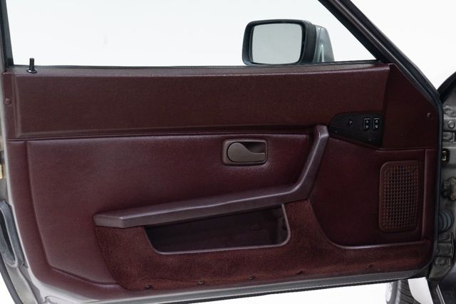 1987 Porsche 944 S  - 22109213 - 38