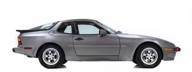 1987 Porsche 944 S  - 22109213 - 3