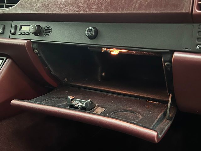 1987 Porsche 944 S  - 22109213 - 70