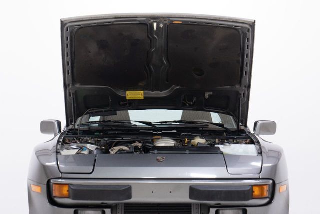 1987 Porsche 944 S  - 22109213 - 84