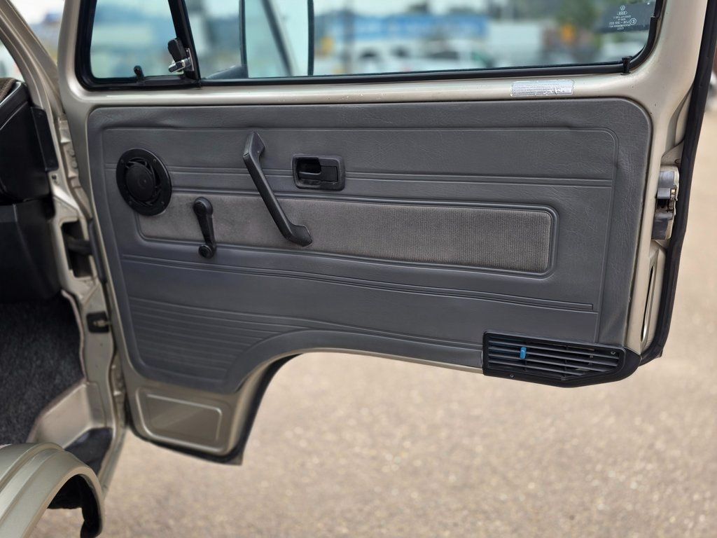 1987 Volkswagen Vanagon GL Camper - 22984862 - 26