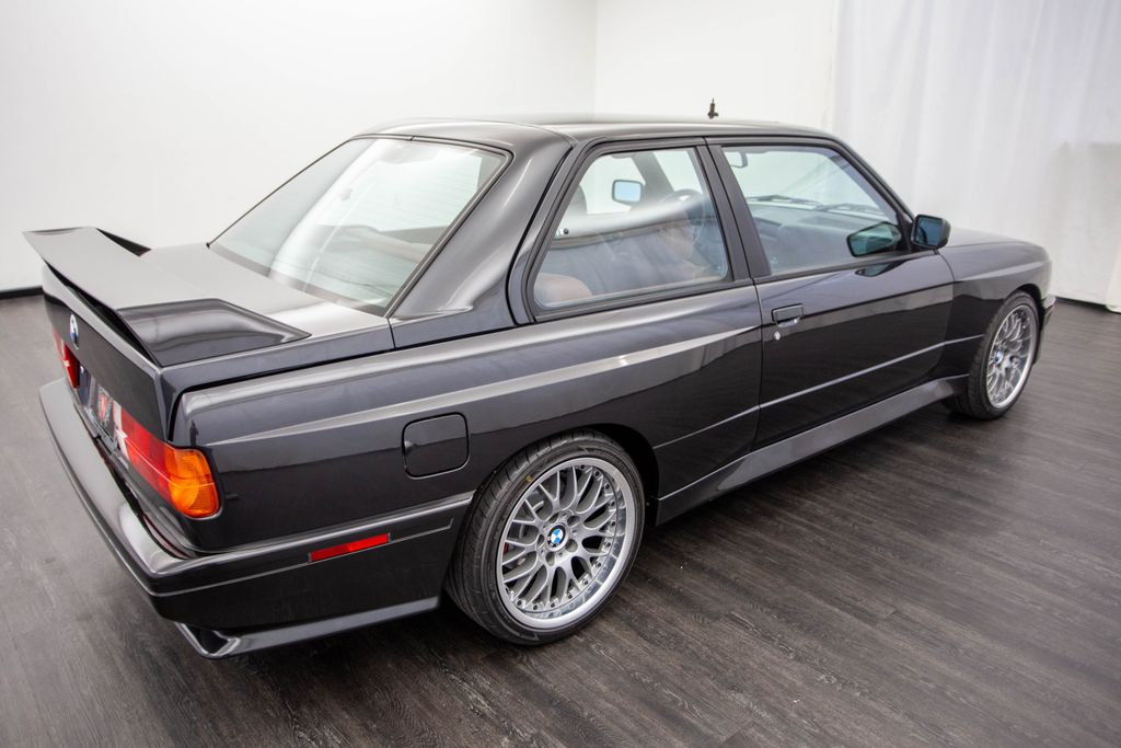 1988 BMW M3  - 22127067 - 9