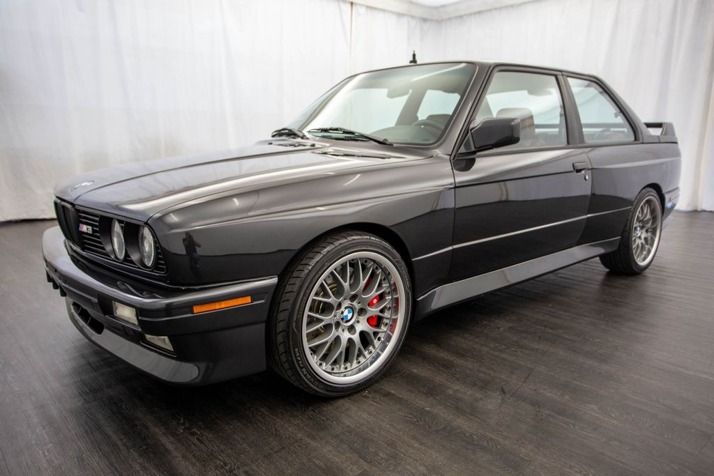 1988 BMW M3  - 22127067 - 24