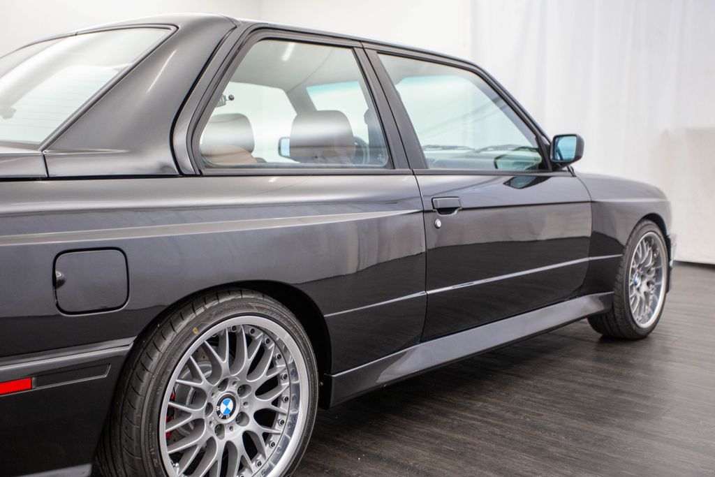 1988 BMW M3  - 22127067 - 28