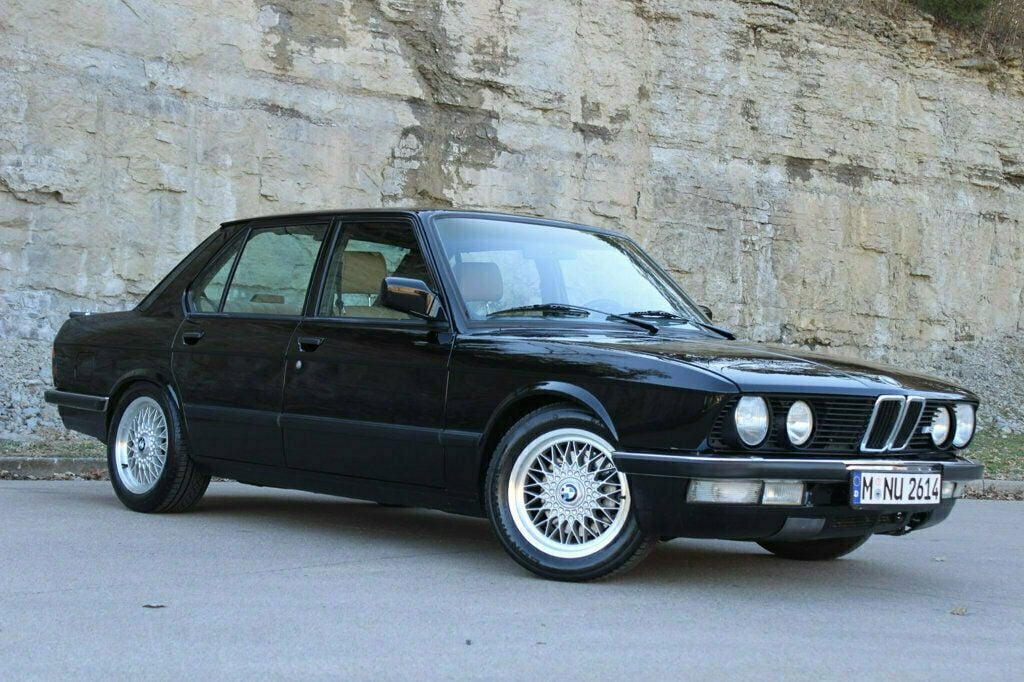 1988 BMW M5 Very RARE Collectible 5 Speed MANUAL Fast 615-300-6004 - 22788038 - 9