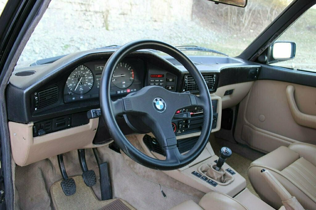 1988 BMW M5 Very RARE Collectible 5 Speed MANUAL Fast 615-300-6004 - 22788038 - 10