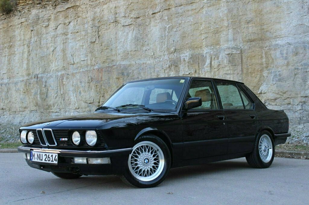 1988 BMW M5 Very RARE Collectible 5 Speed MANUAL Fast 615-300-6004 - 22788038 - 3