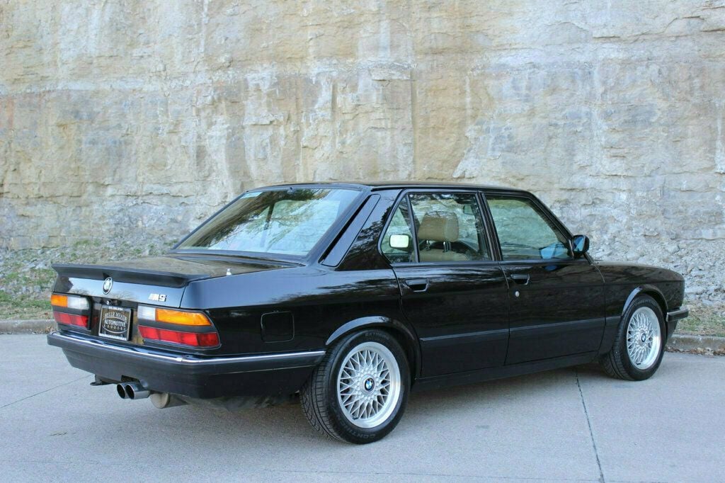 1988 BMW M5 Very RARE Collectible 5 Speed MANUAL Fast 615-300-6004 - 22788038 - 6