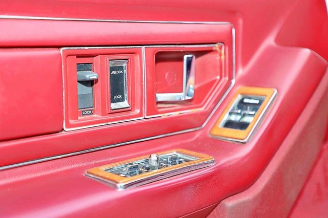 1988 Cadillac Eldorado FROM ARIZONA - SNOW WHITE - NICE CADDY - 22985777 - 27