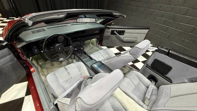 1988 Chevrolet Camaro IROC Z 2dr Convertible - 22894760 - 1