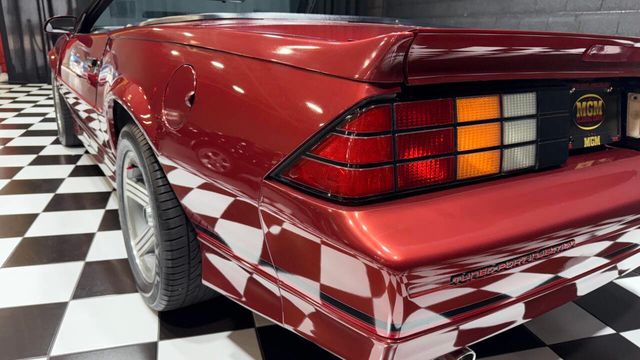 1988 Chevrolet Camaro IROC Z 2dr Convertible - 22894760 - 19