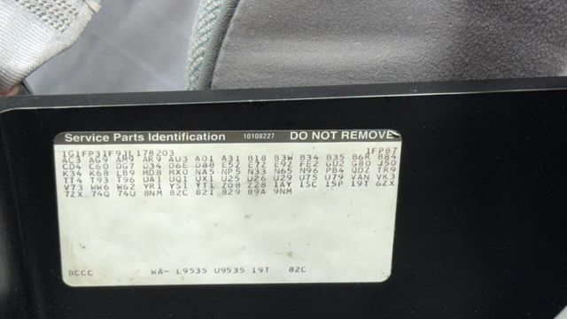 1988 Chevrolet Camaro IROC Z 2dr Convertible - 22894760 - 40