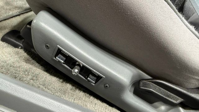 1988 Chevrolet Camaro IROC Z 2dr Convertible - 22894760 - 50