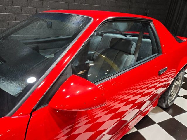 1988 Chevrolet Camaro IROC Z 2dr Hatchback - 22954426 - 21