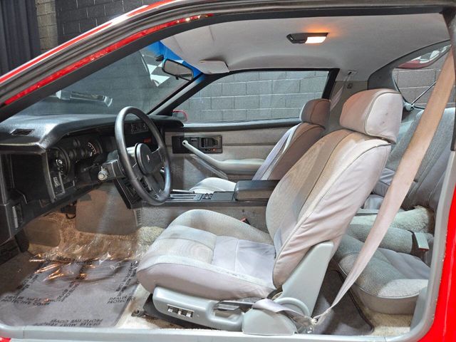 1988 Chevrolet Camaro IROC Z 2dr Hatchback - 22954426 - 77